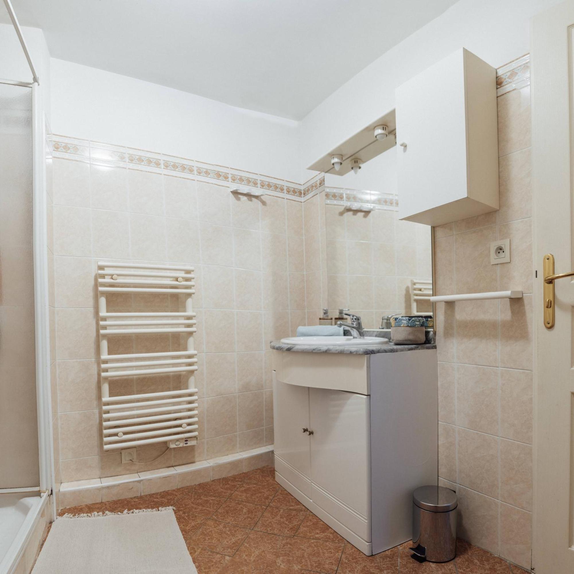 La Petit Maisonette De Manu Cannes Exteriör bild
